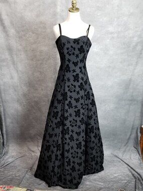 COLI Couture Velvet Burnout Beaded Formal Dress Size 2 Black Gothic Prom